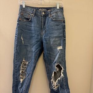 Wild Fable boyfriend distressed jeans!